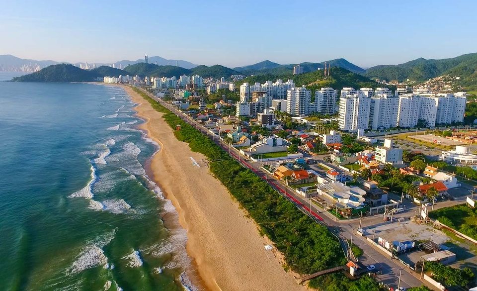 Praia Brava, em Itajaí, vista do alto